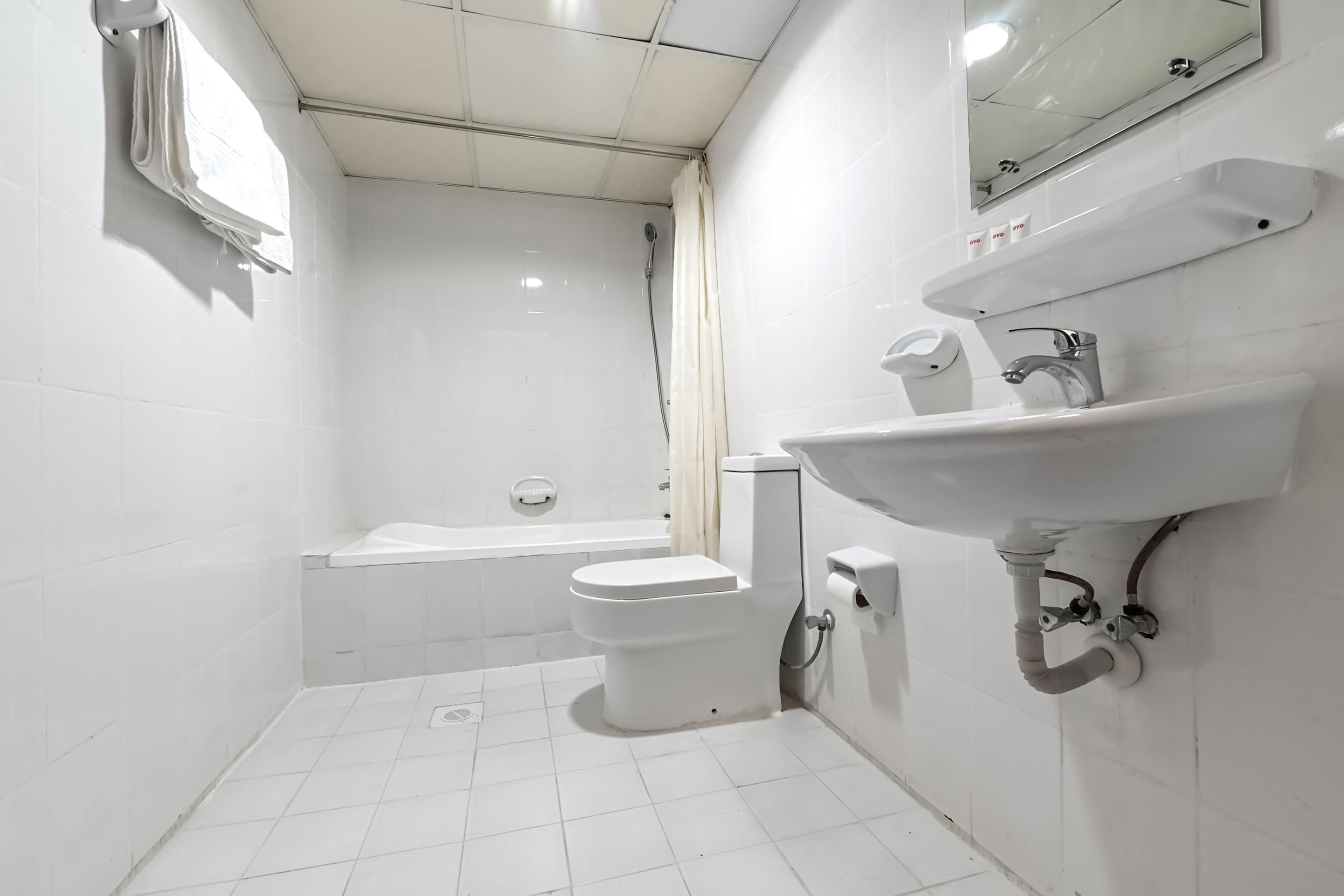 Majestic Hotel Wadi Kabir Bagian luar foto