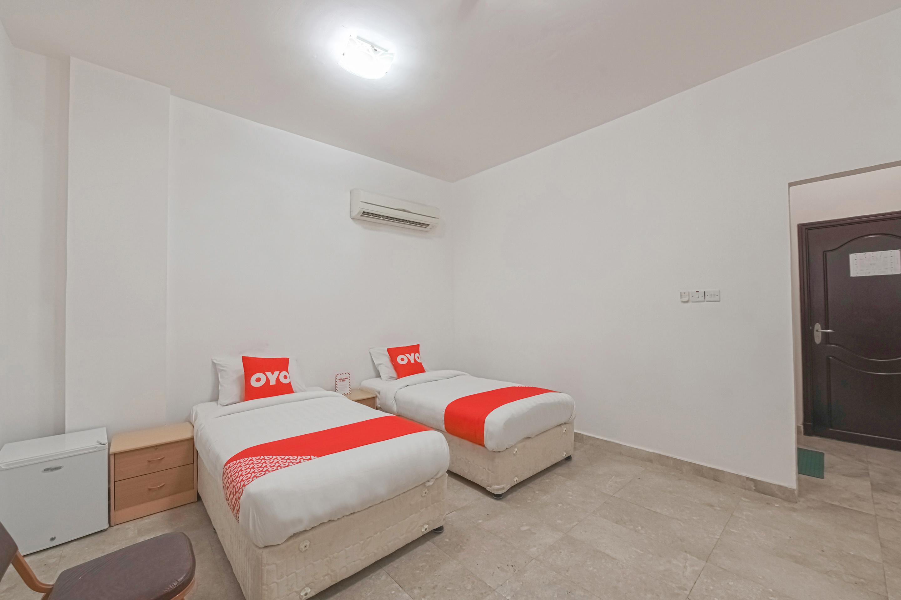 Majestic Hotel Wadi Kabir Bagian luar foto