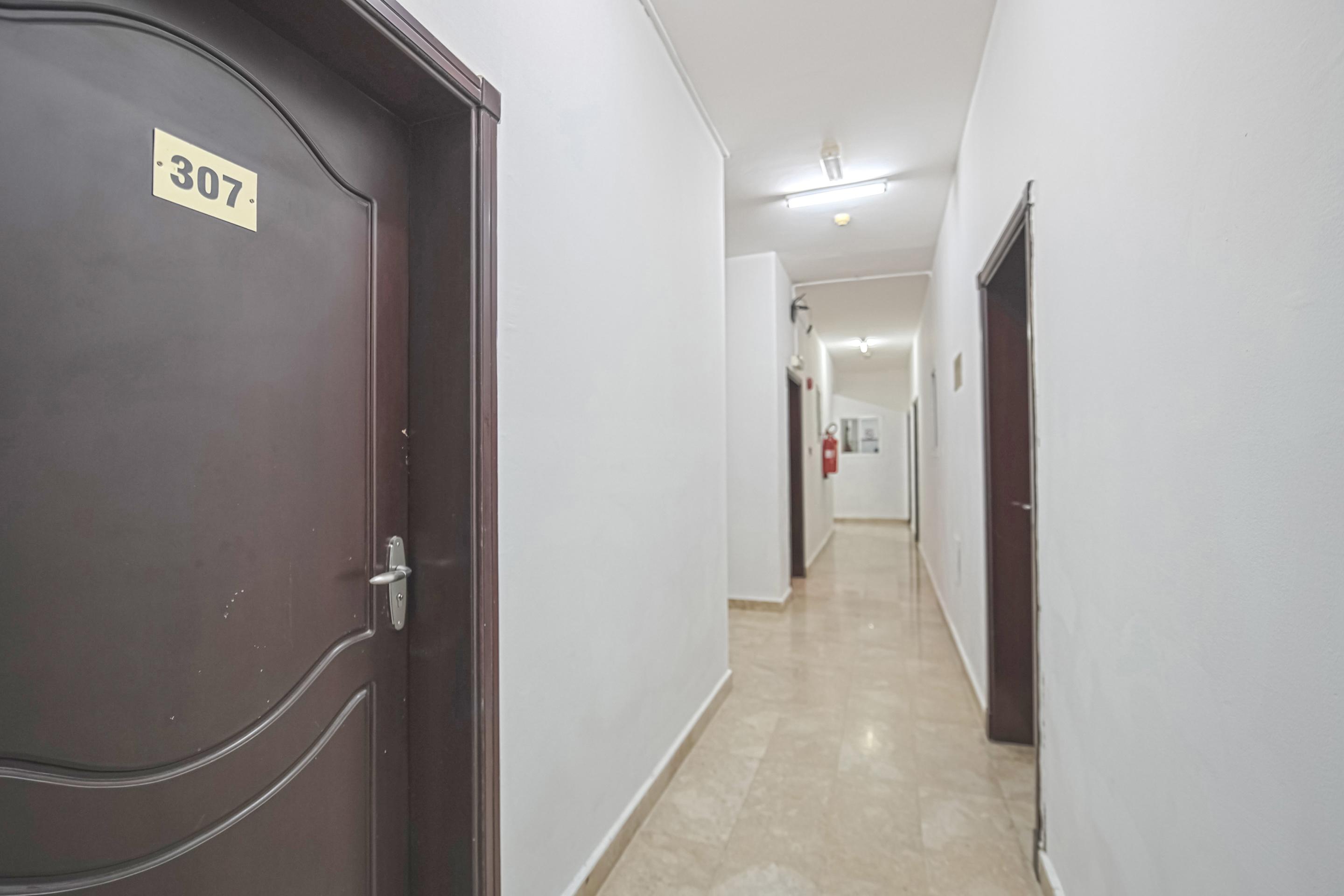 Majestic Hotel Wadi Kabir Bagian luar foto